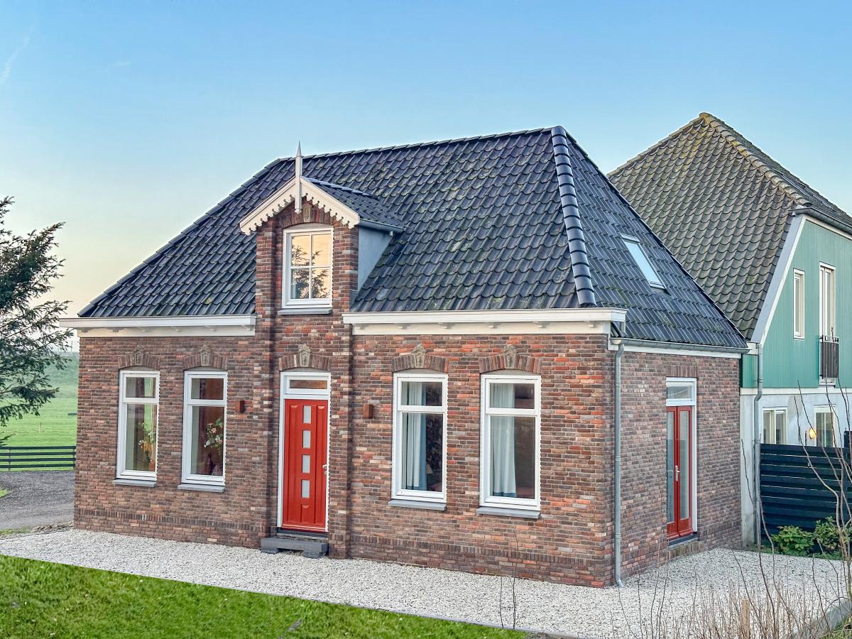 Villa photo 1