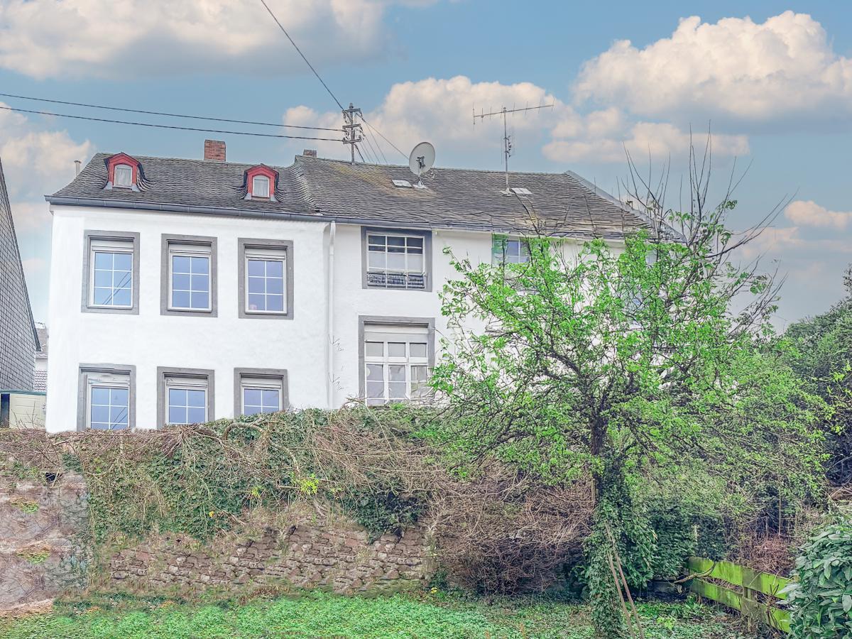 Villa photo 1