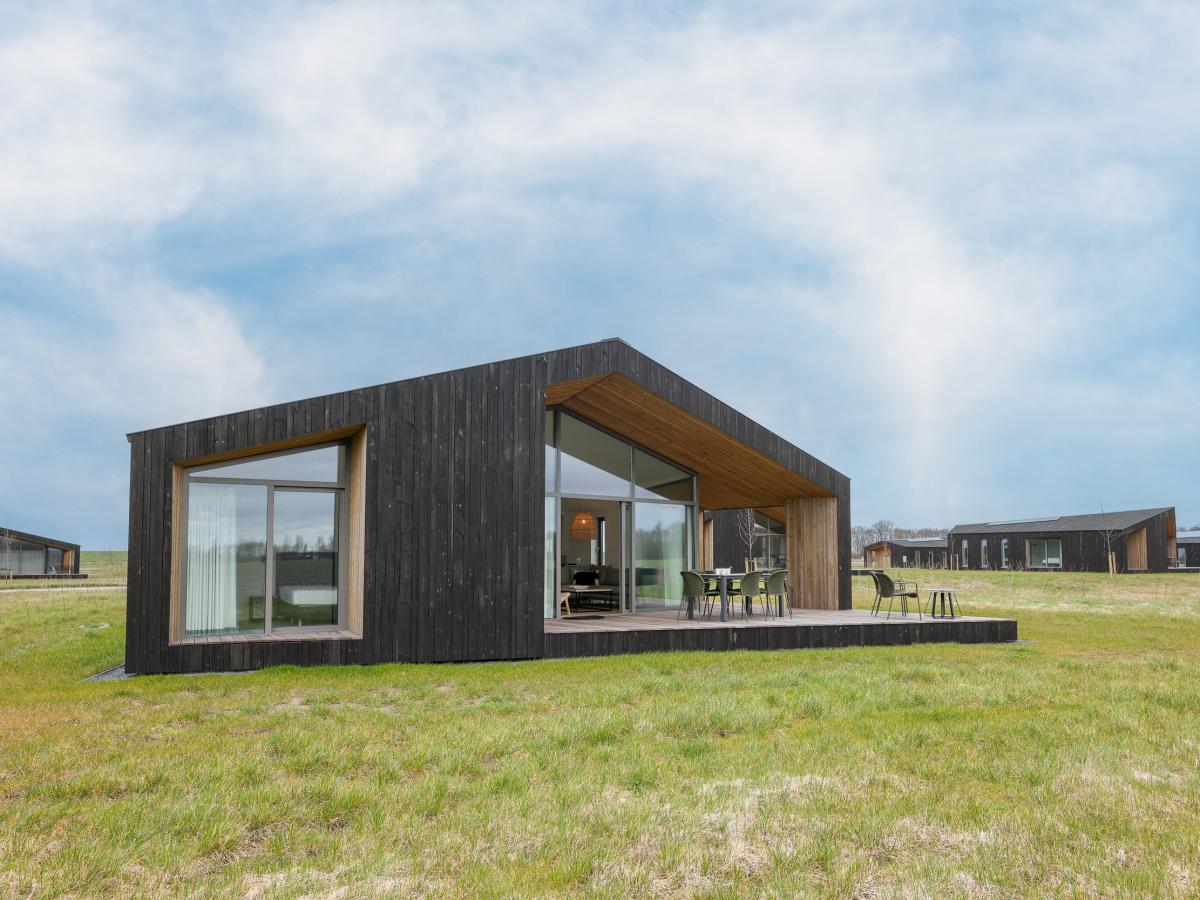 Exterior Summer
