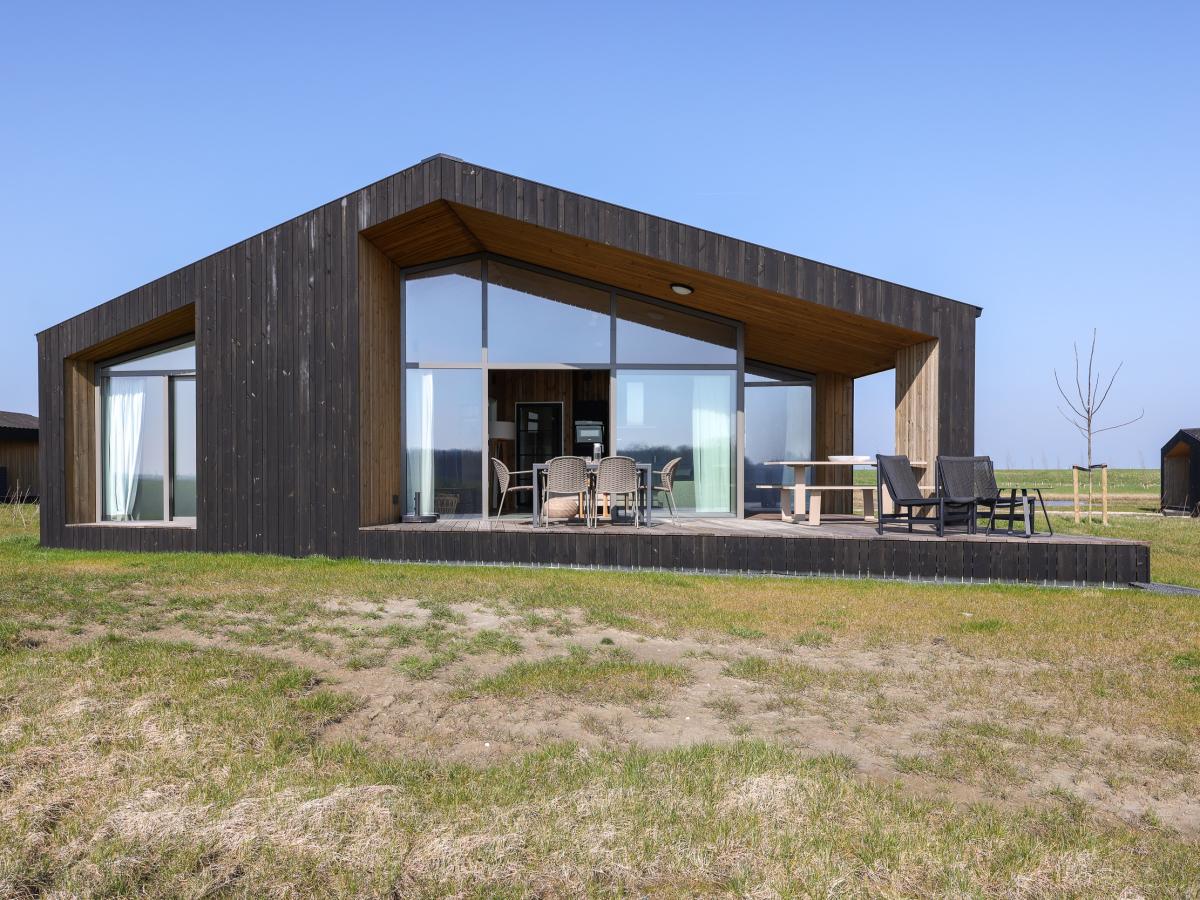 Villa photo 1
