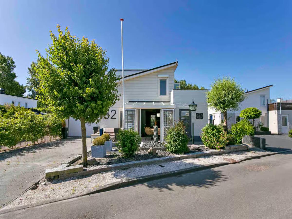 Villa photo 1