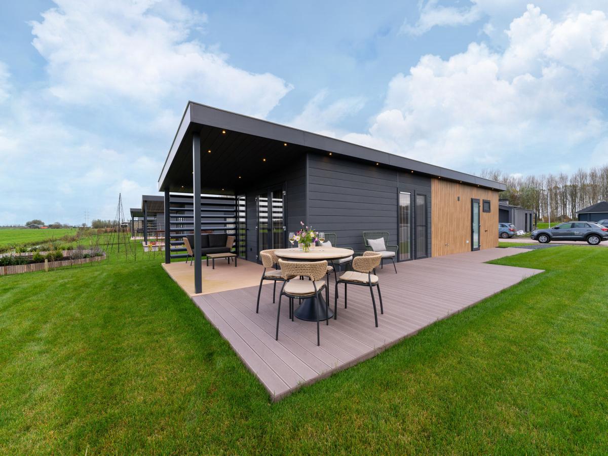 Villa photo 1