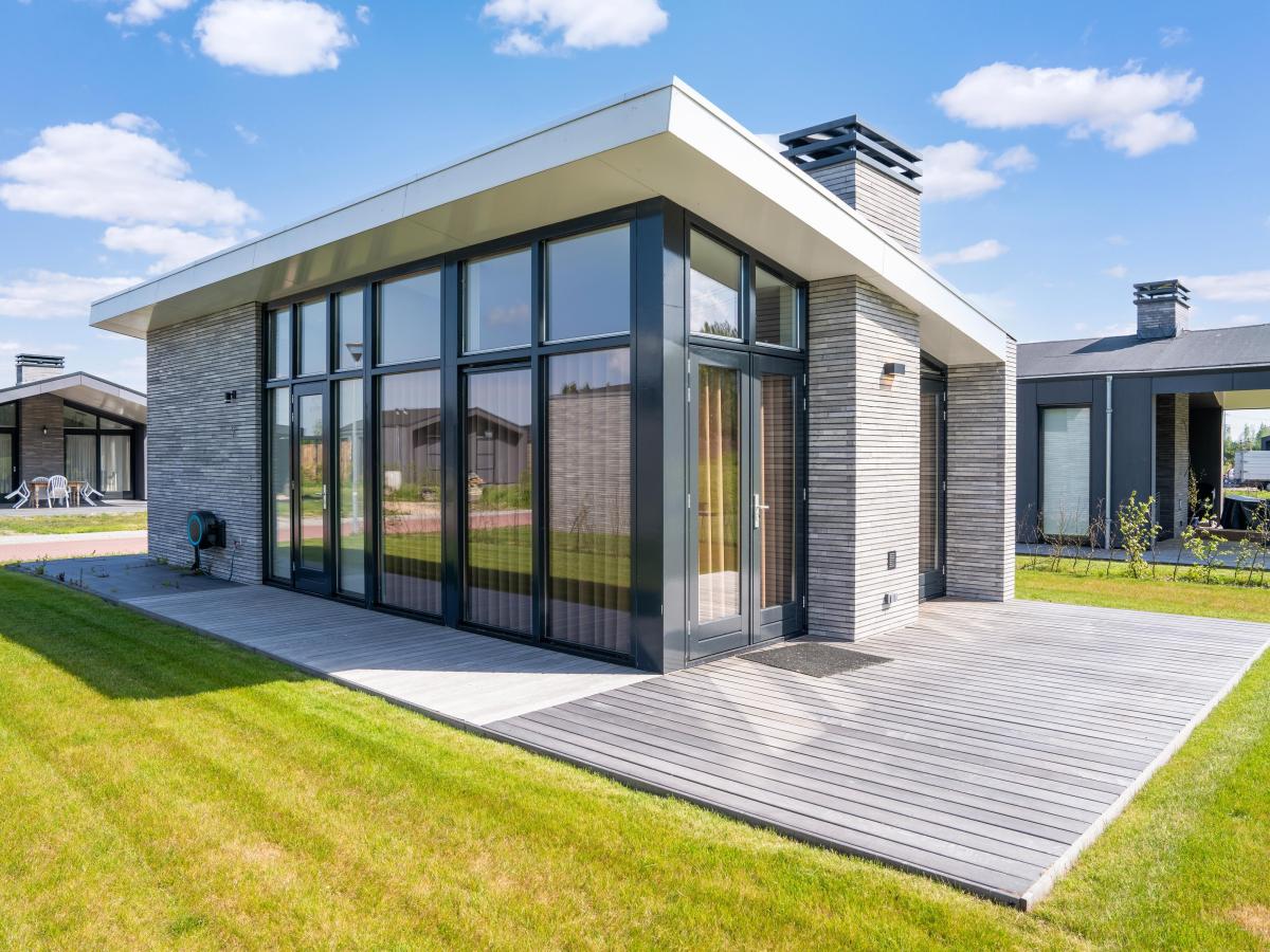 Villa photo 1