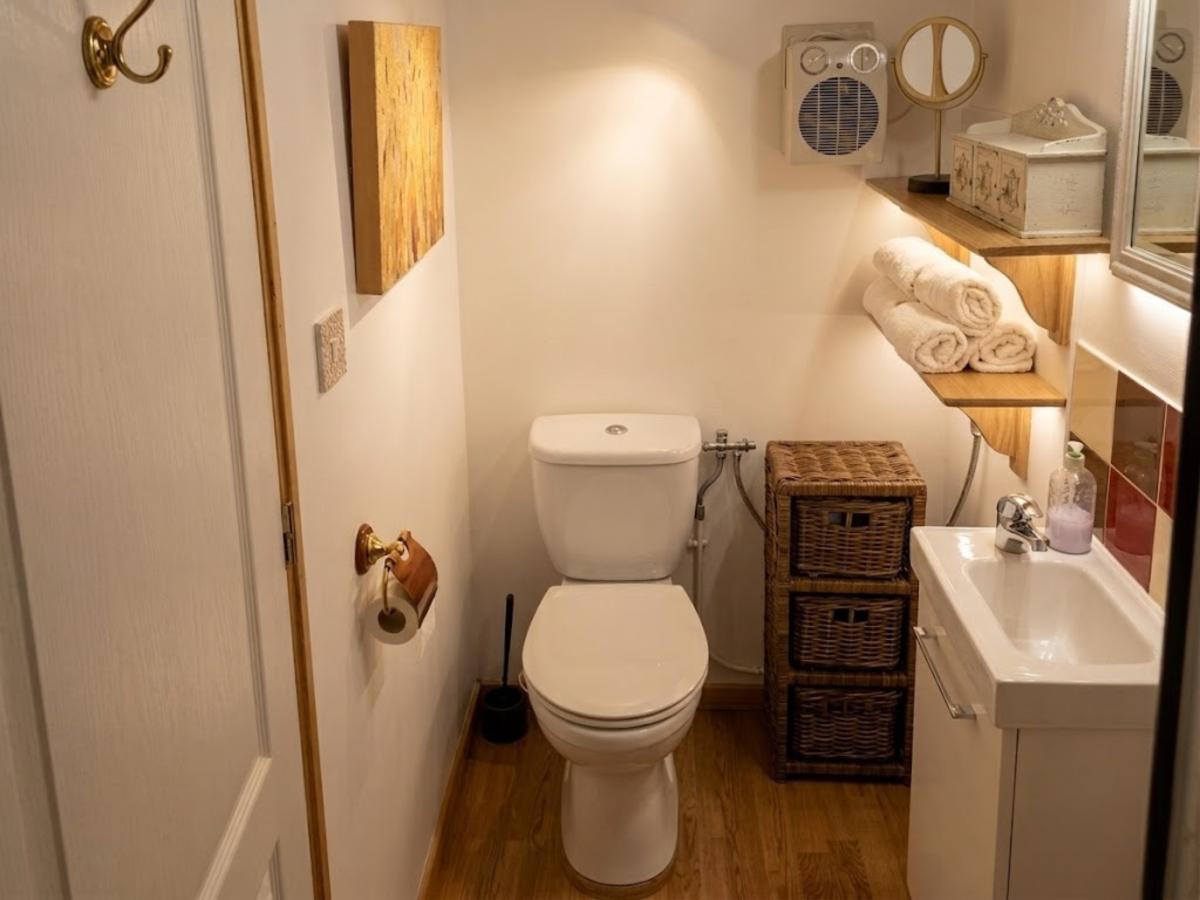 Bath Room