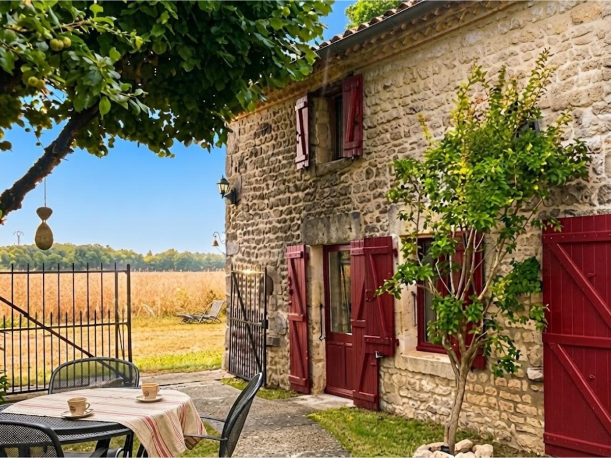 Villa photo 1