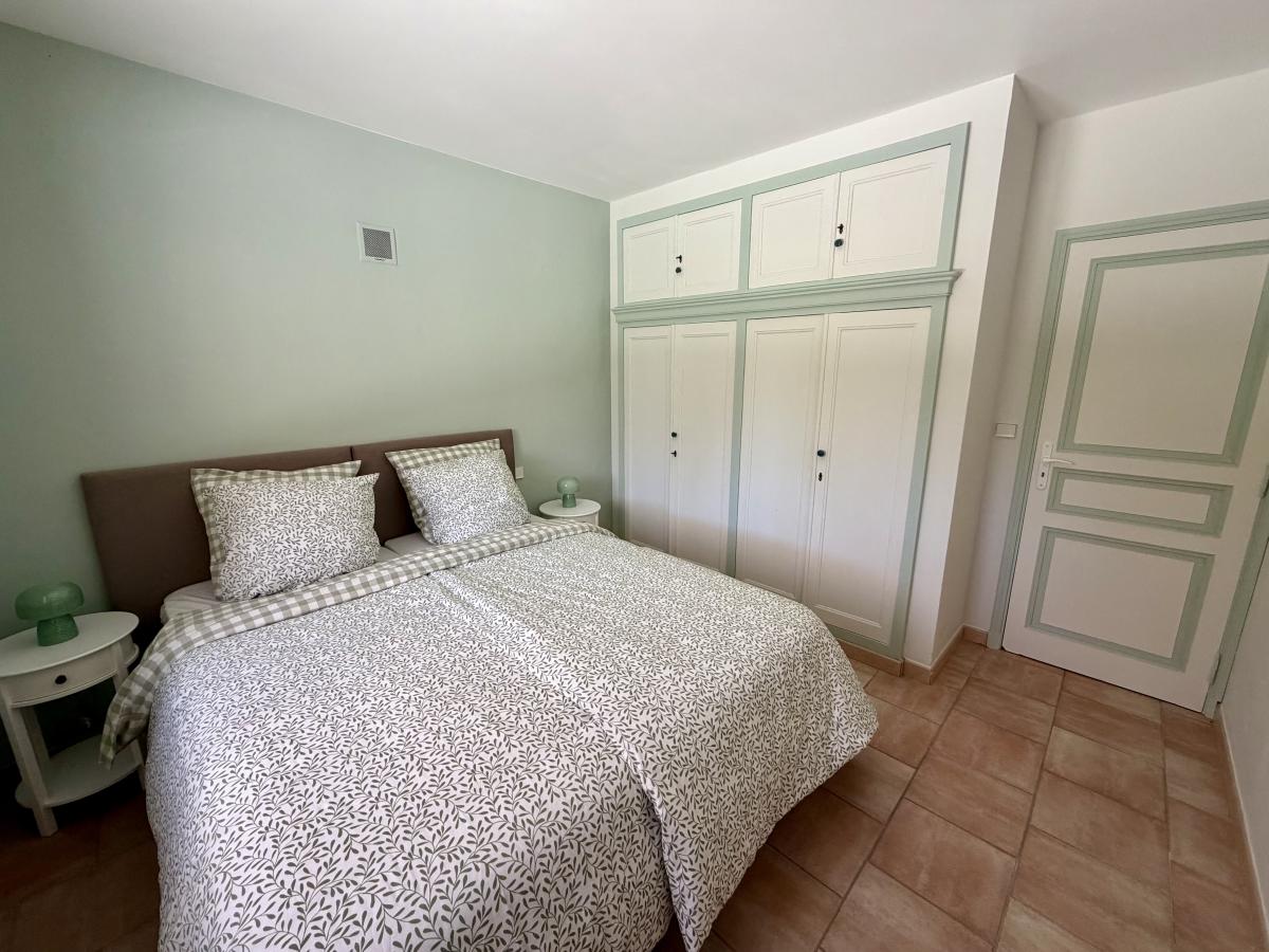 Bed Room