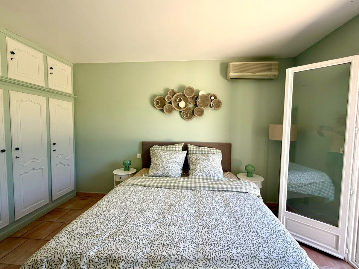 Bed Room