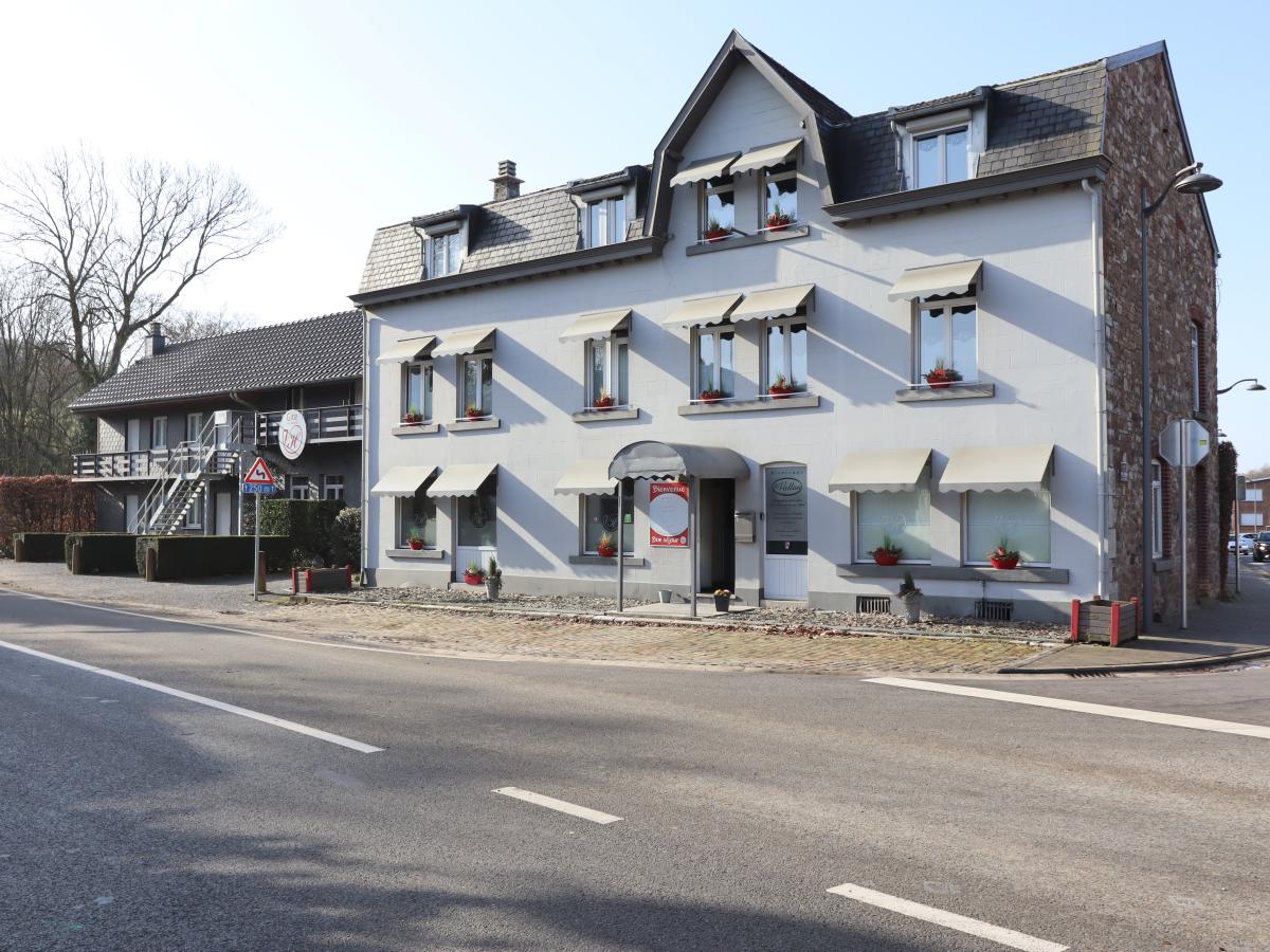 Villa photo 1