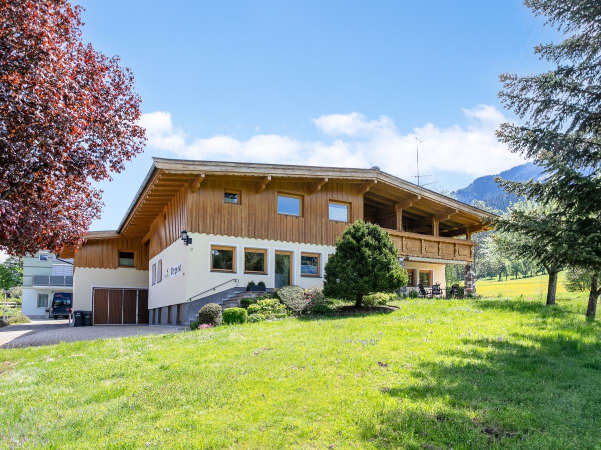 Villa photo 1