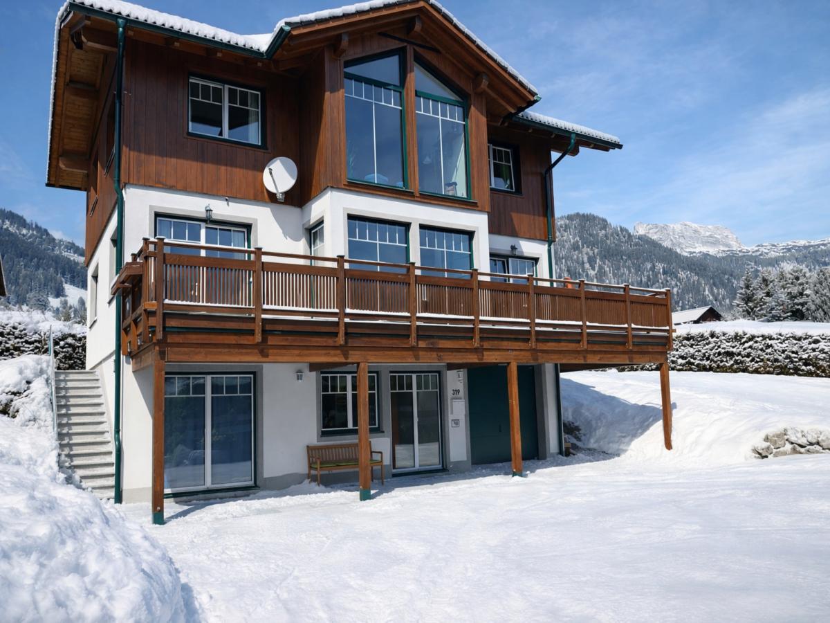 Villa photo 1