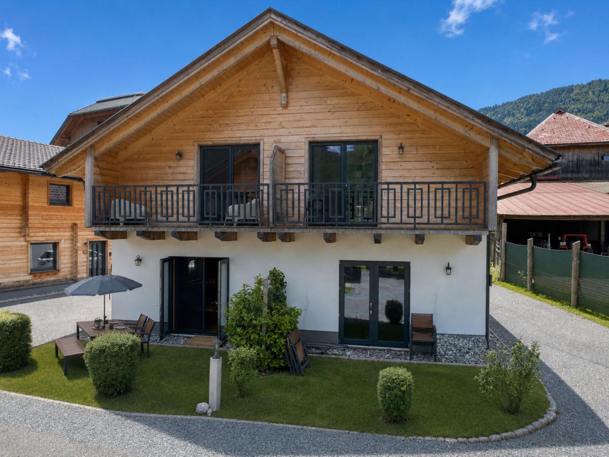 Villa photo 1