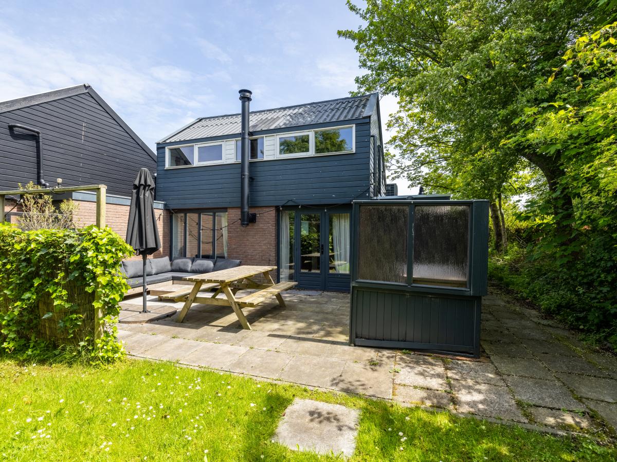 Villa photo 1