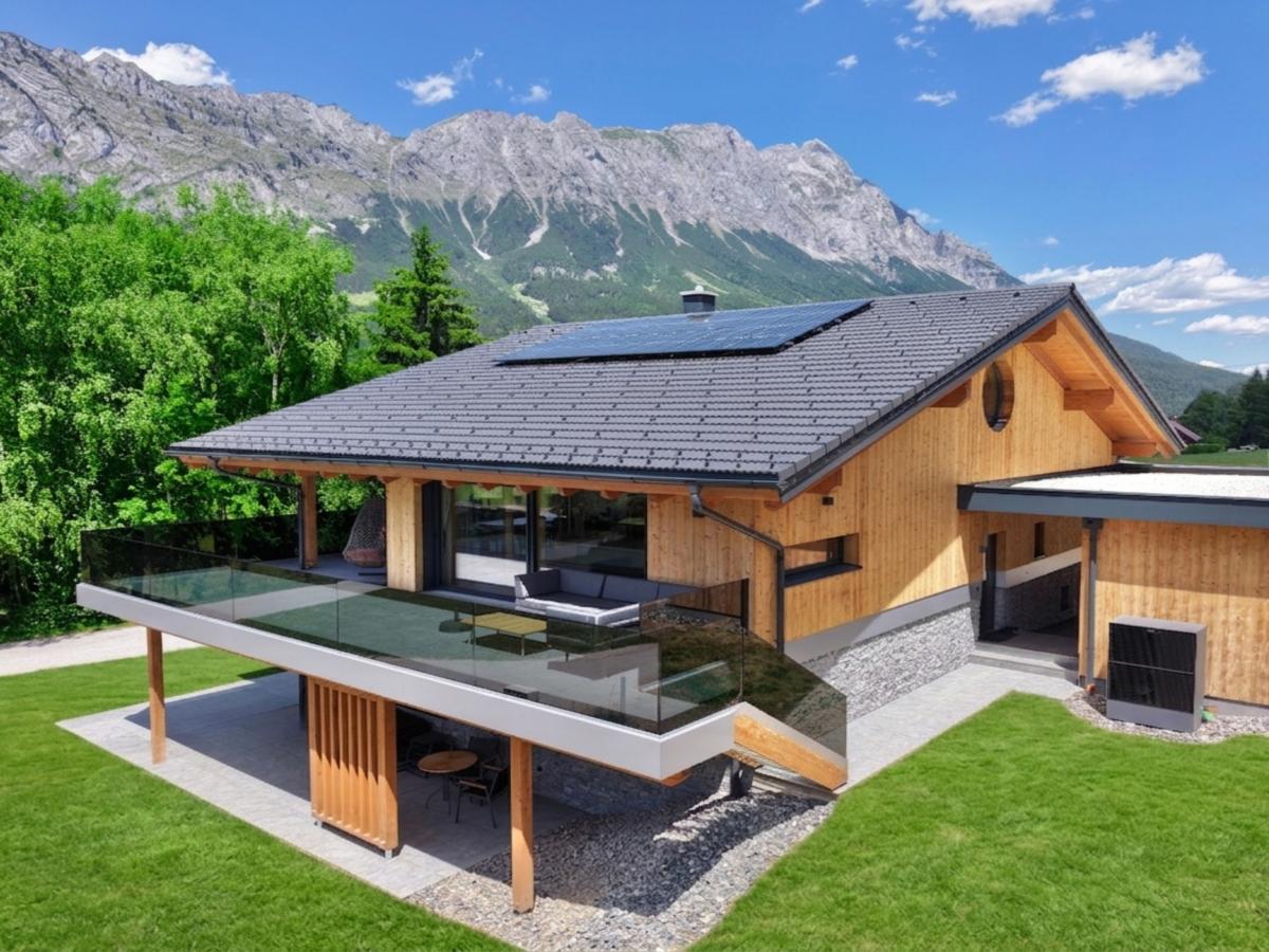 Villa photo 1