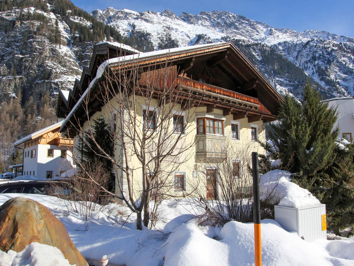 Exterior Winter