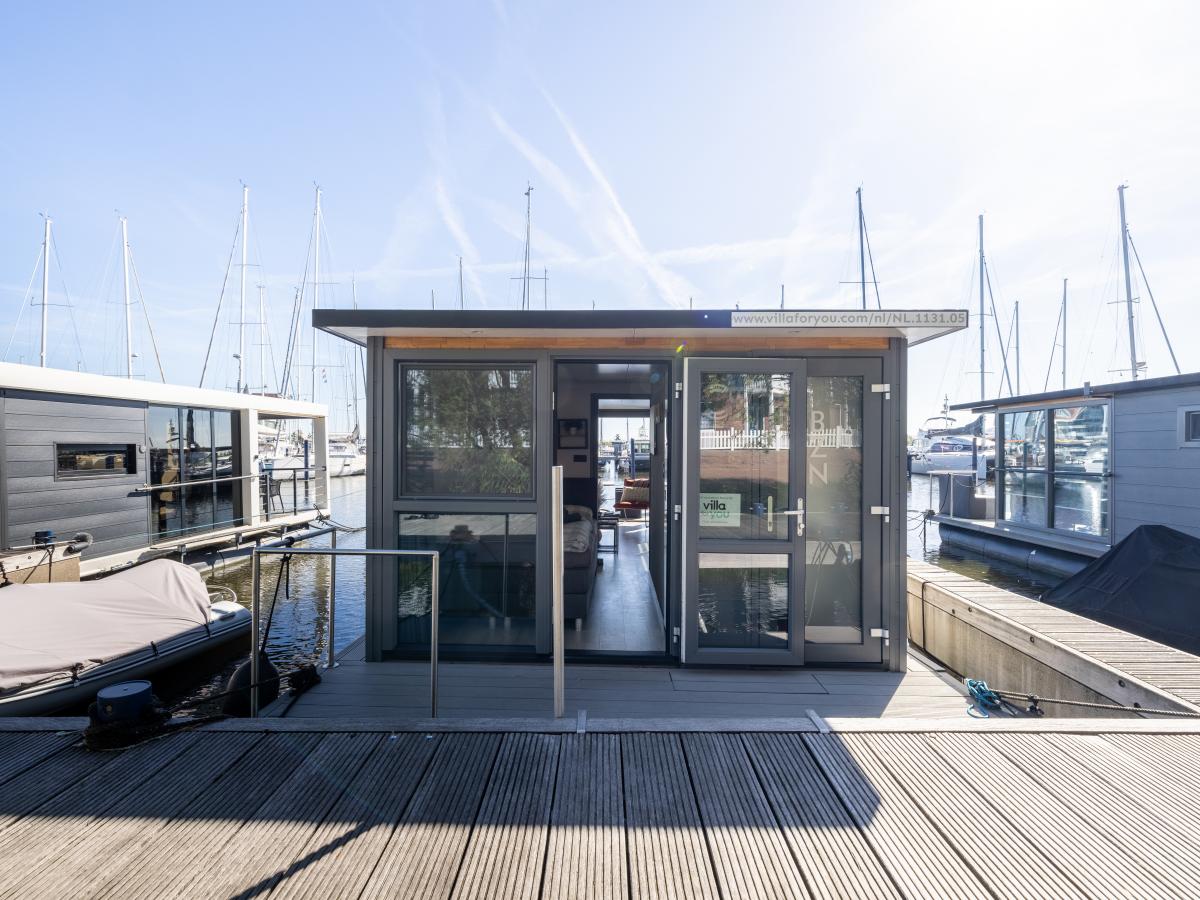 Exterior Summer