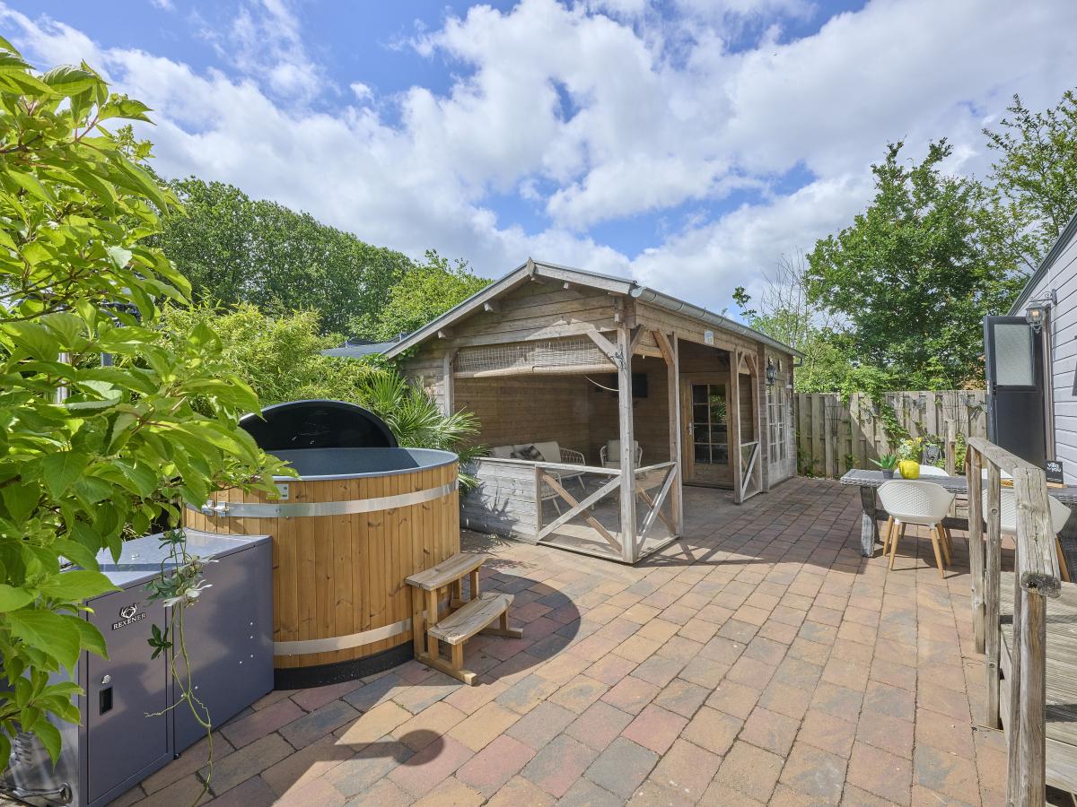 Villa photo 1
