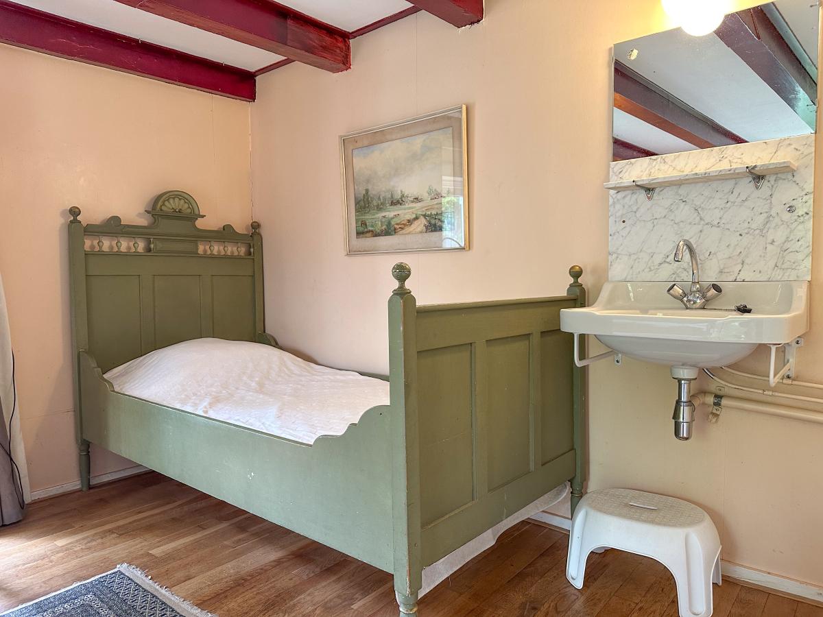 Bed Room