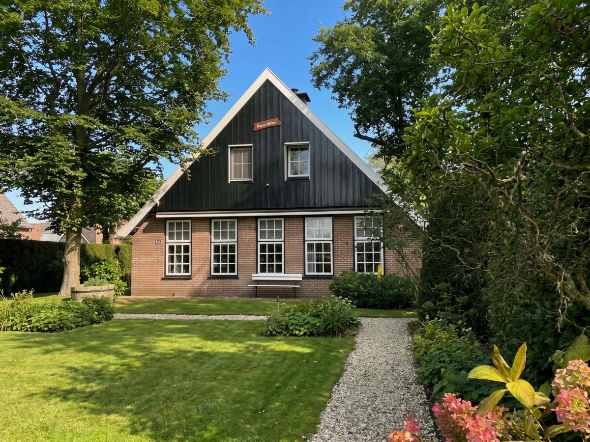 Exterior Summer