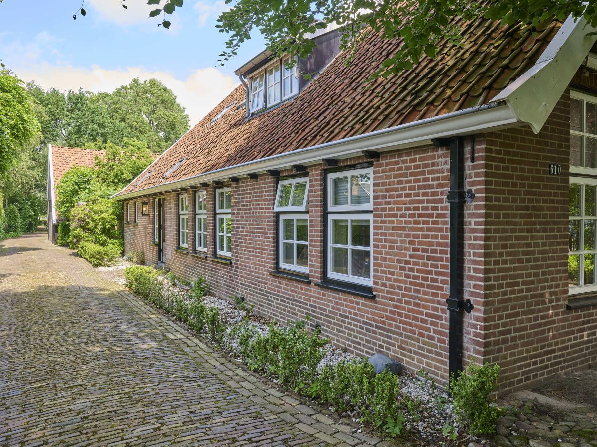 Exterior Summer