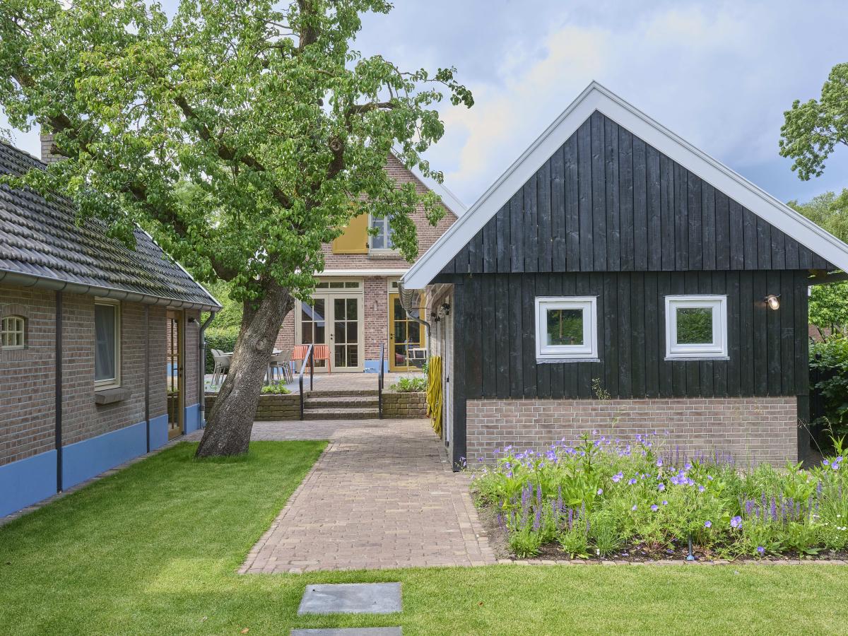 Exterior Summer