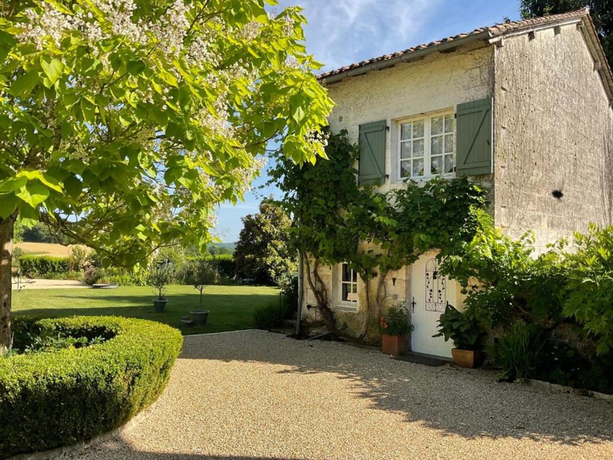 Villa photo 1