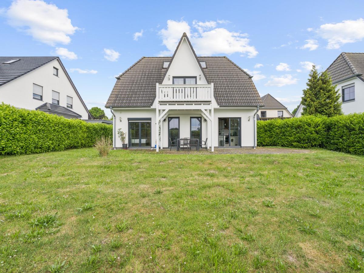 Villa photo 1