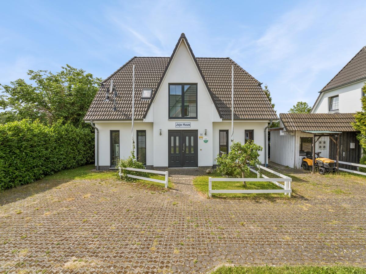 Villa photo 1