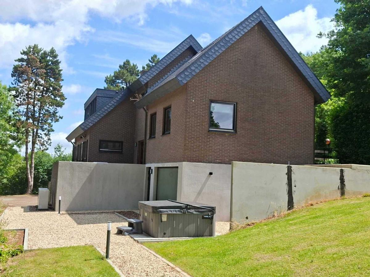 Villa photo 1