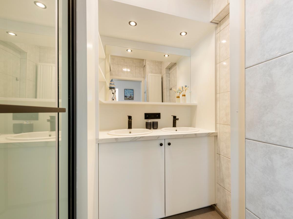 Bath Room