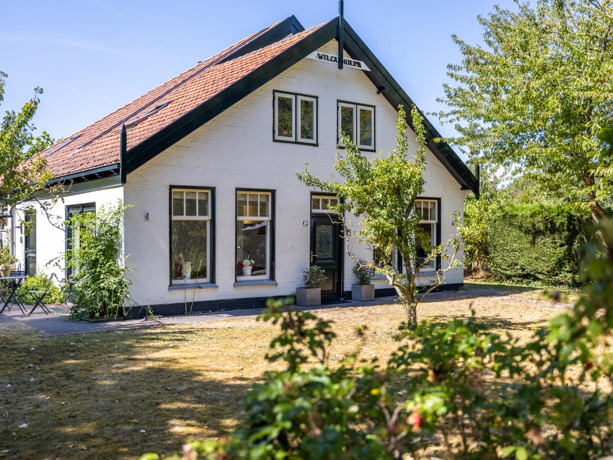 Villa photo 1