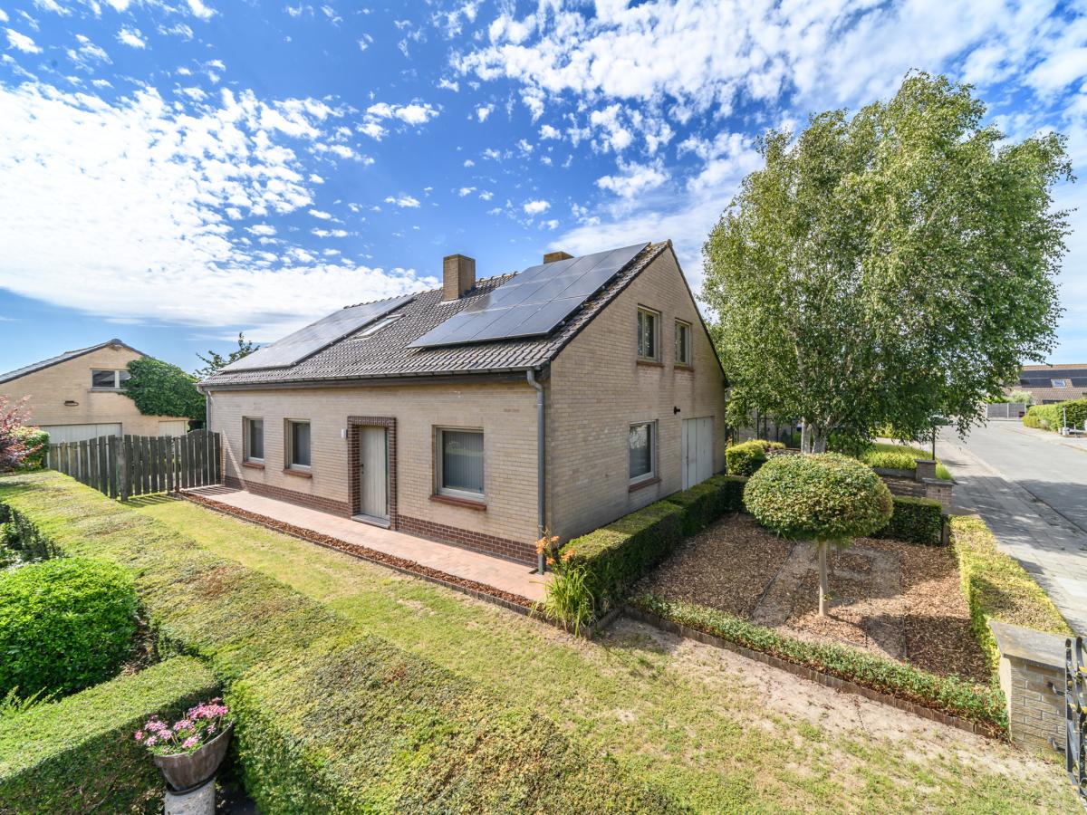 Villa photo 1