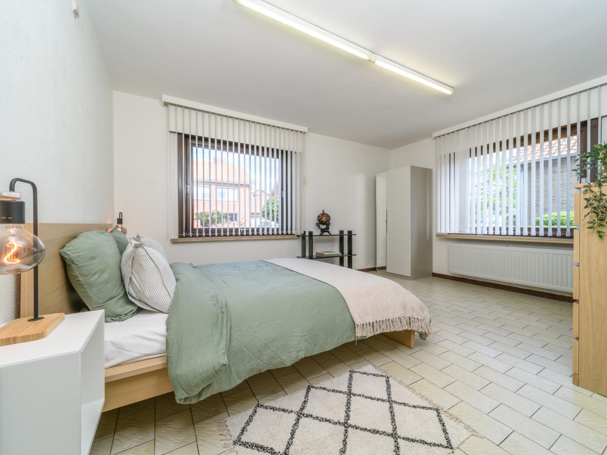 Bed Room