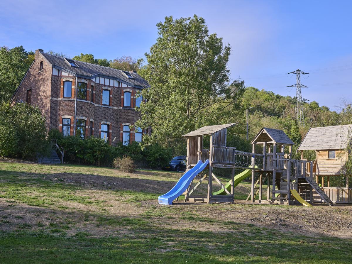 Exterior Summer