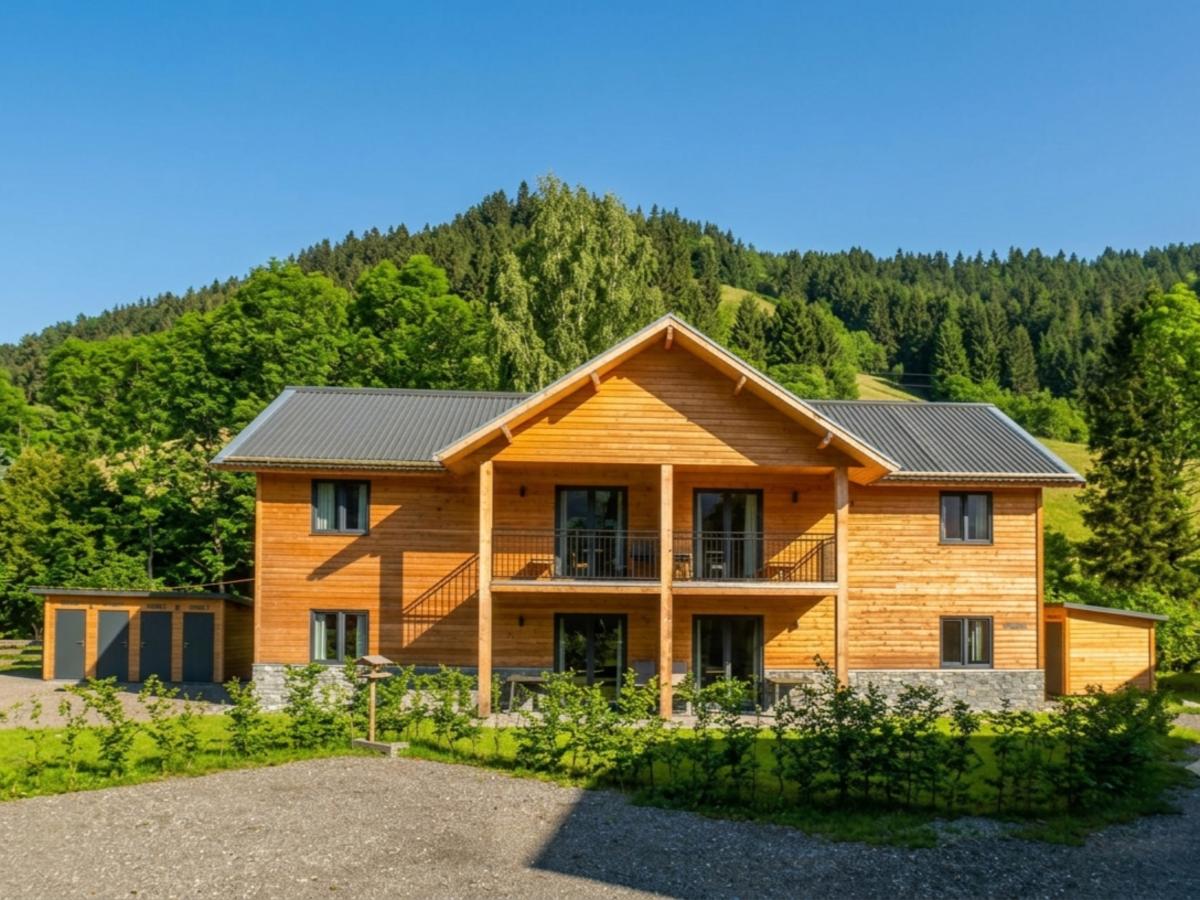 Exterior Summer