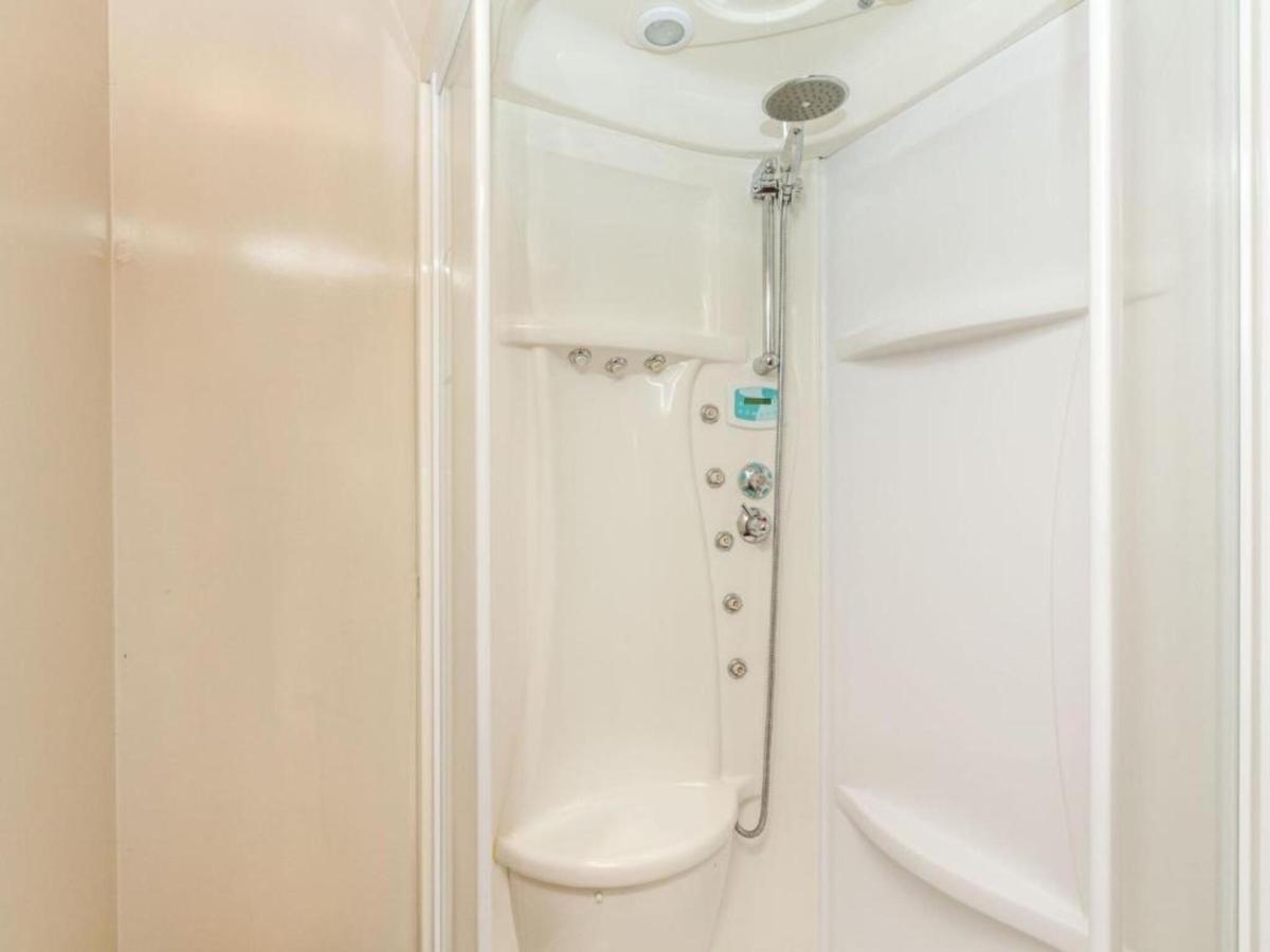 Bath Room