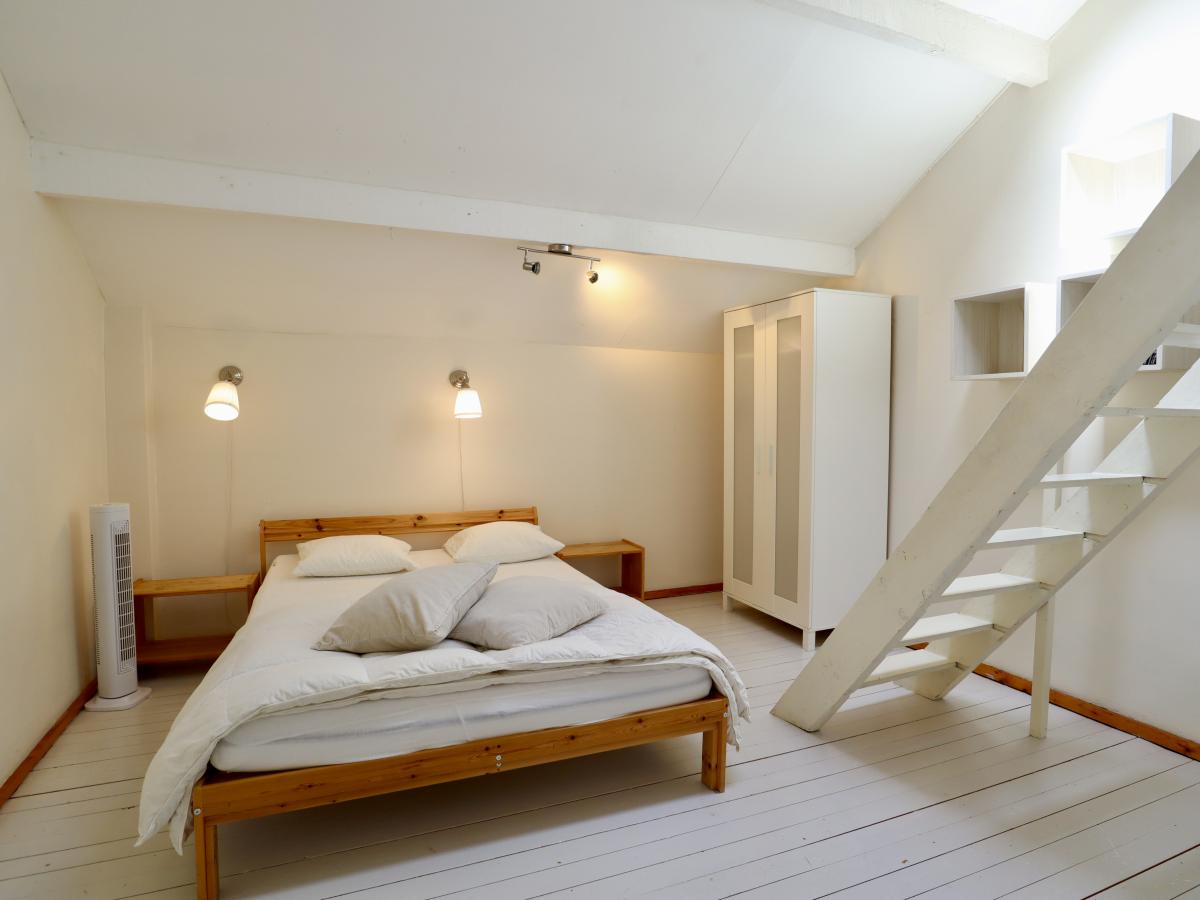Bed Room