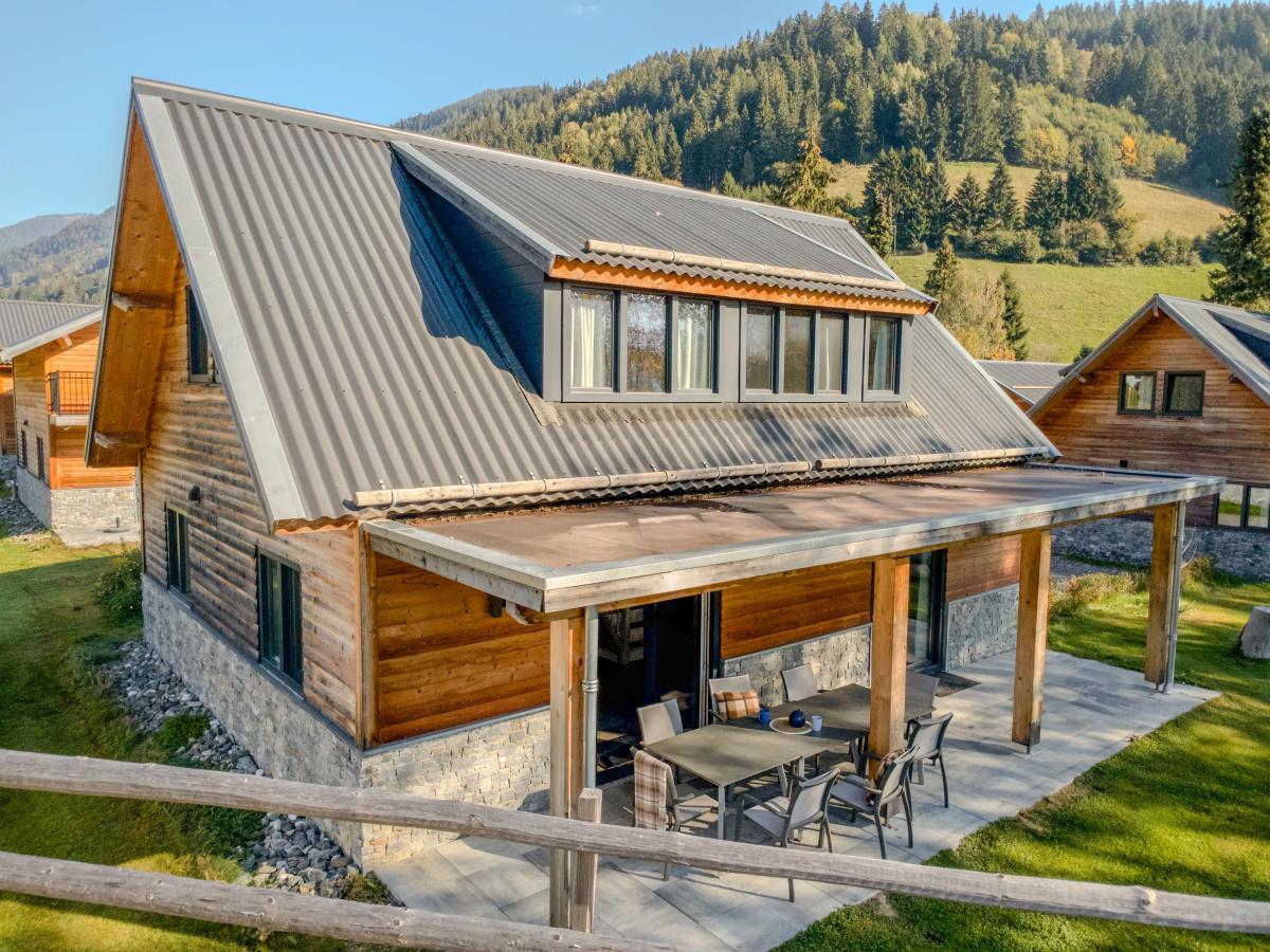 Exterior Summer