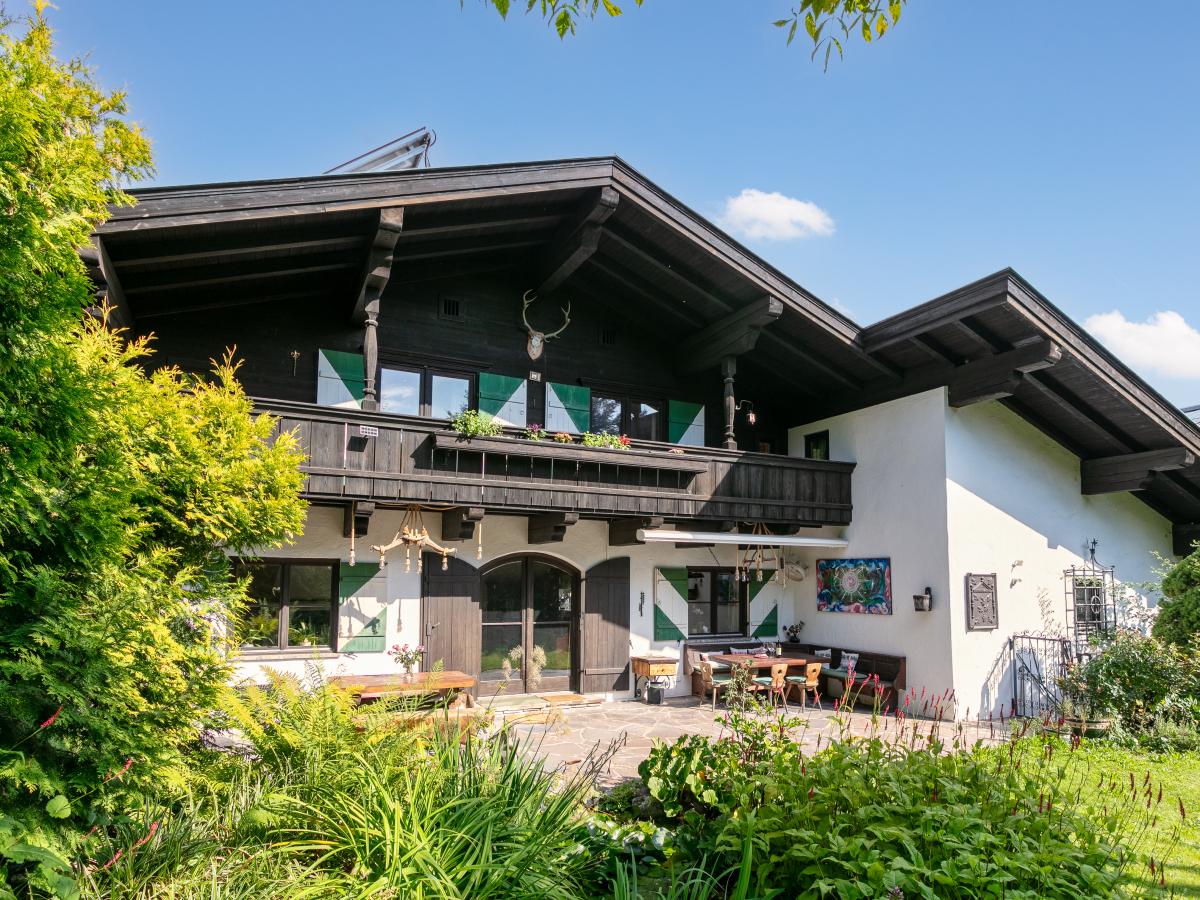 Exterior Summer