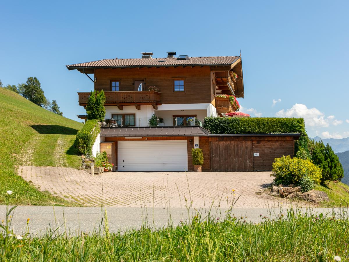 Exterior Summer