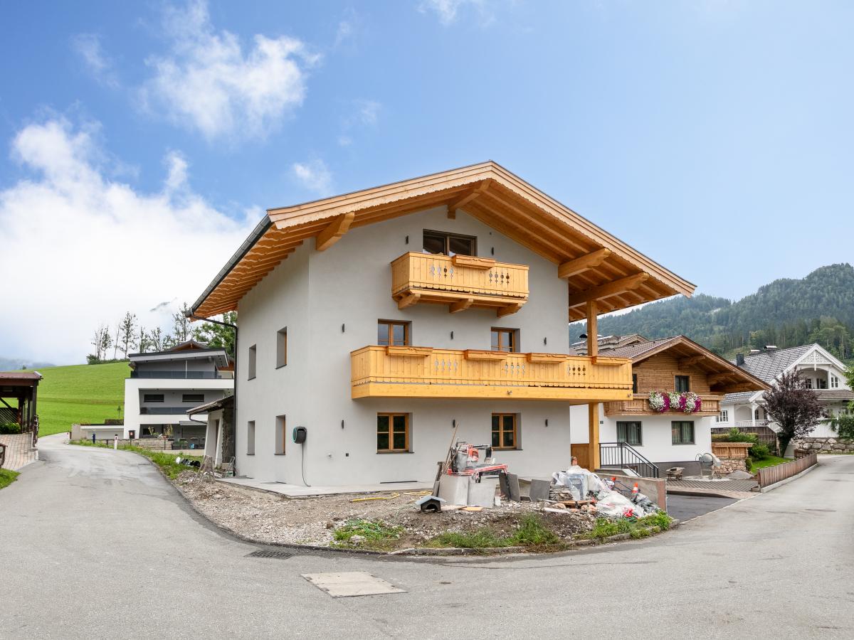 Exterior Summer