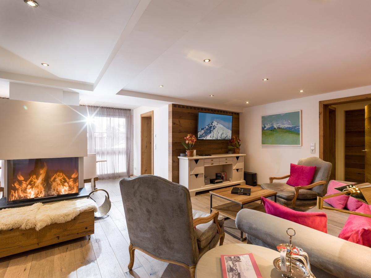 Villa photo 1