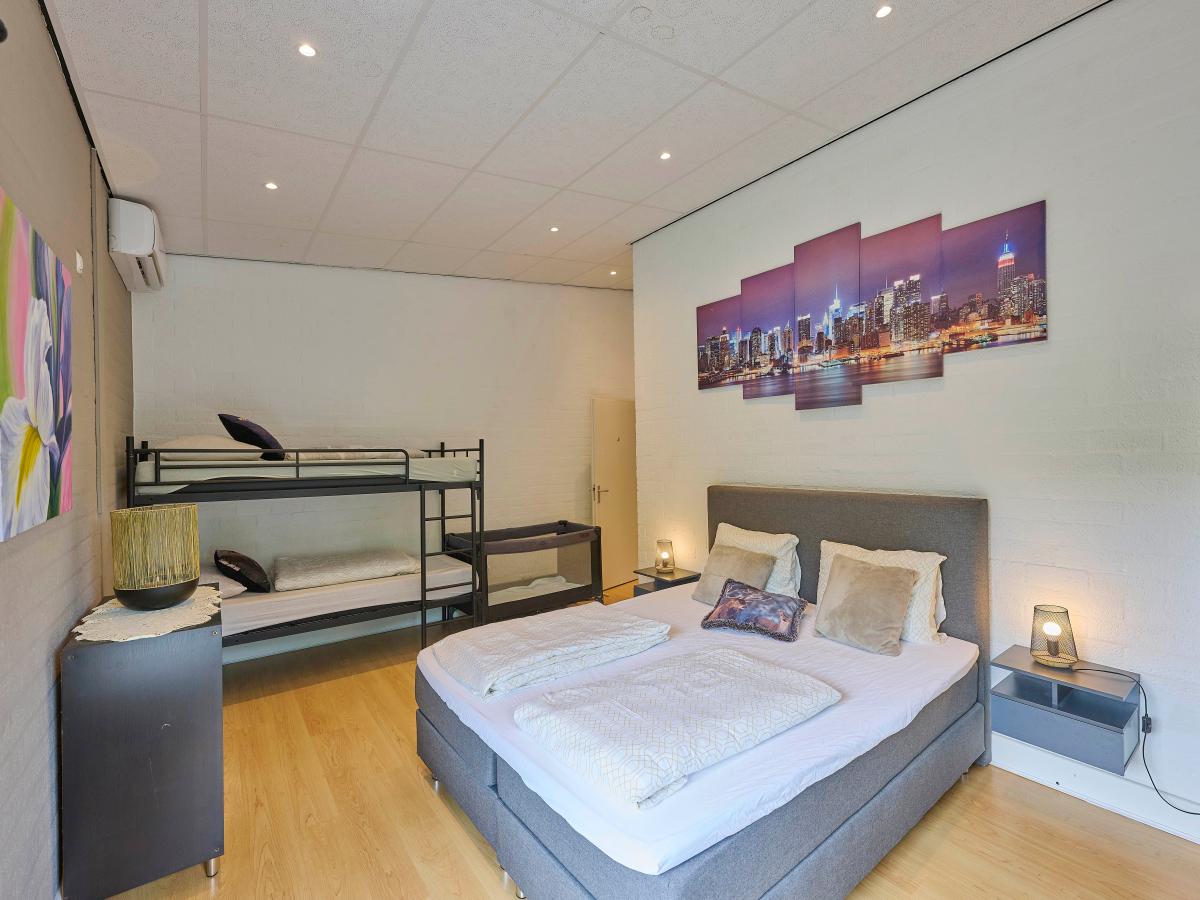 Bed Room