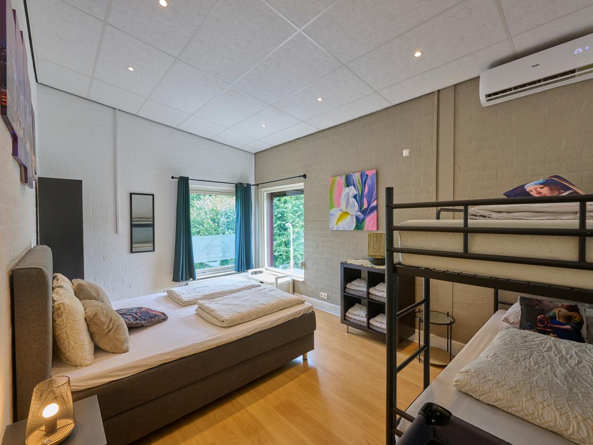 Bed Room