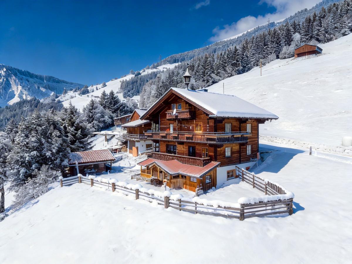 Exterior Winter