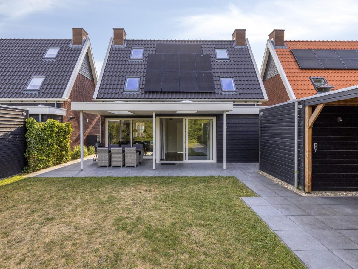 Villa photo 1