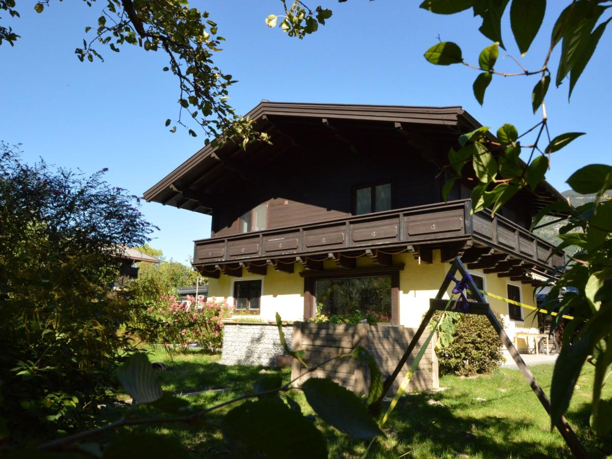 Villa photo 1