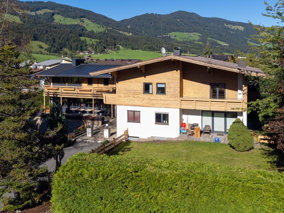 Exterior Summer