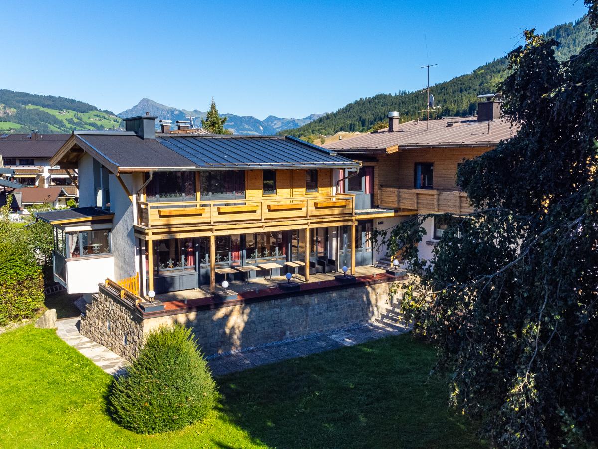 Exterior Summer
