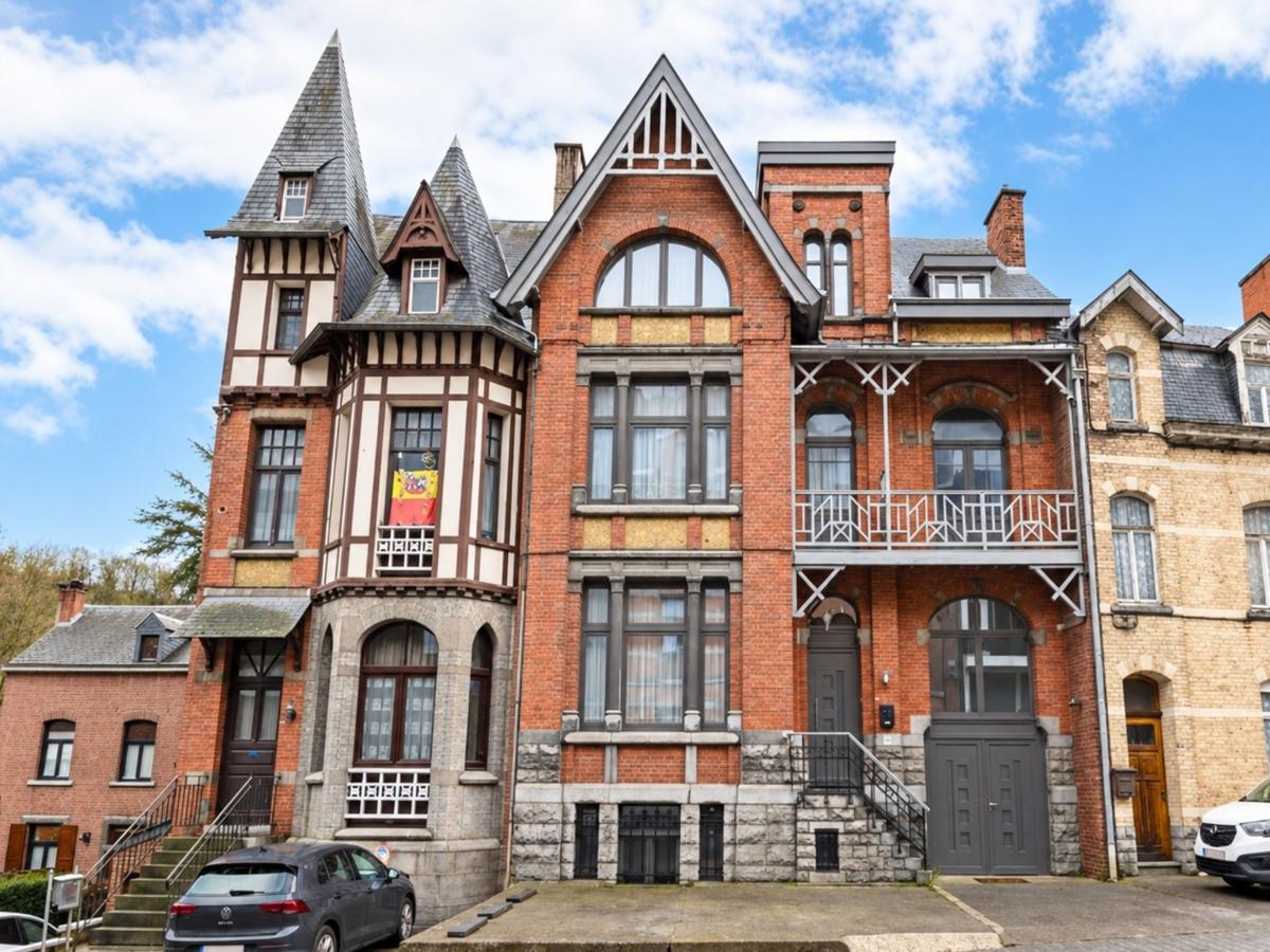 Villa photo 1