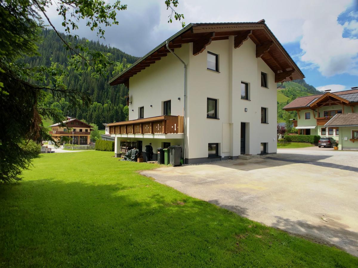 Villa photo 1